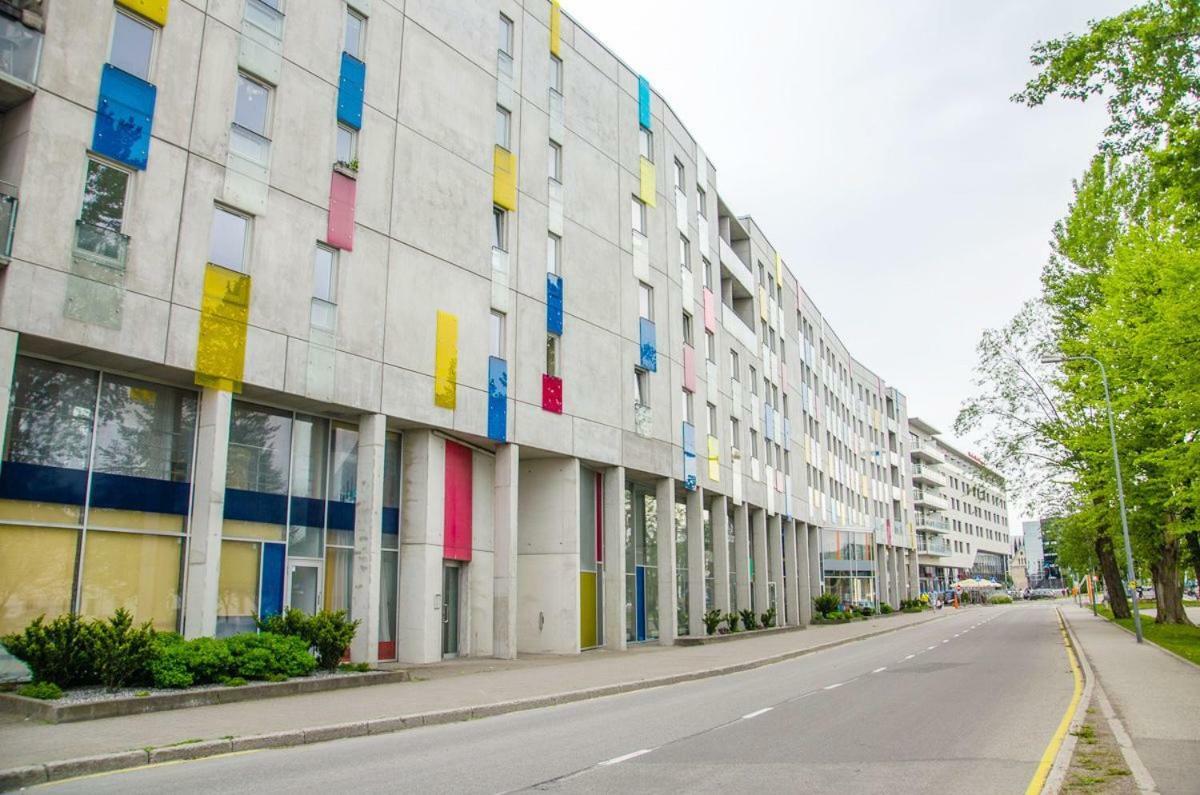 Harbour Hub Hostel Tallin Exterior foto